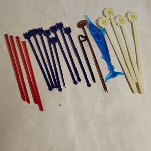 Lot Of 19 Vintage Swizzle Sticks Hallmark Hilton Hotel Swordfish Clean 7"